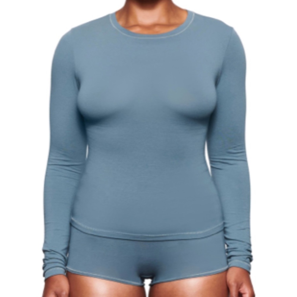 SKIMS Stretch Jersey Long Sleeve T-Shirt